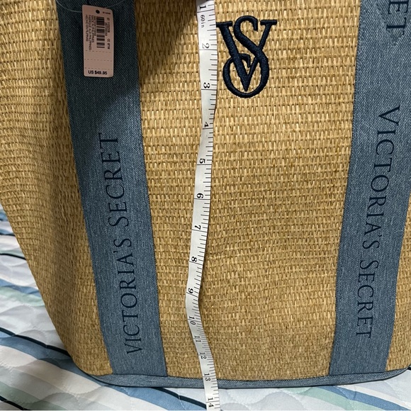 VICTORIA SECRET NWT STRAW BEACH TOTE BAG LARGE WEEKENDER TRAVEL BLUE BRAND NEW - Picture 6 of 7